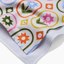 Load image into Gallery viewer, Geometry - Petal Patchwork Towel