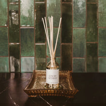 Load image into Gallery viewer, Sweet Water Decor - Luxury Getaway Clear Reed Diffuser