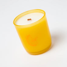 Load image into Gallery viewer, Milkjar - Citrus - Essential Oil Coconut Soy 8oz Candle