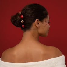 Load image into Gallery viewer, Kitsch - Metal Gift Bow Bobby Pins 4pc Set - Red & Gold