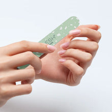 Load image into Gallery viewer, Voesh - Mani Moments Green Tea Detox