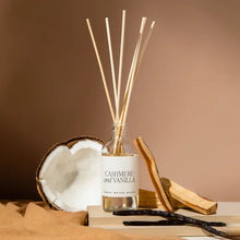 Load image into Gallery viewer, Sweet Water Decor - Cashmere and Vanilla Clear Reed Diffuser