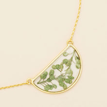 Load image into Gallery viewer, Pressed Flower Necklace - Green Peppergrass/Gold
