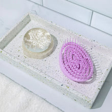 Load image into Gallery viewer, Voesh - Stimulate And Soothing Scalp Massager