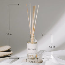 Load image into Gallery viewer, Sweet Water Decor - Luxury Getaway Clear Reed Diffuser