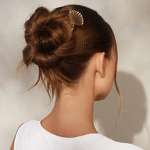 Load image into Gallery viewer, Kitsch - Metal Clam Shell French Hair Pin - Gold