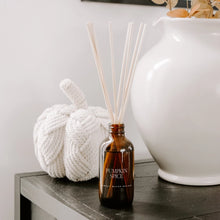 Load image into Gallery viewer, Sweet Water Decor - Pumpkin Spice Amber Reed Diffuser