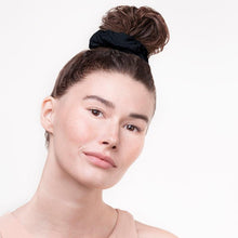 Load image into Gallery viewer, Kitsch - Eco-Friendly Towel Scrunchies - Black