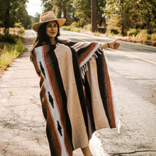 Load image into Gallery viewer, West Path - Autumn Earth Baja Diamond Beige Blanket