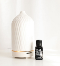Load image into Gallery viewer, Happy Spritz - WEST COAST RITUAL PURE ESSENTIAL OIL BLEND
