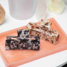 Load image into Gallery viewer, Kitsch - Eco-Friendly Jumbo Open Shape Claw Clip - Black