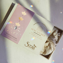 Load image into Gallery viewer, Scout - Suncatcher Botanical Leaf/Amazonite