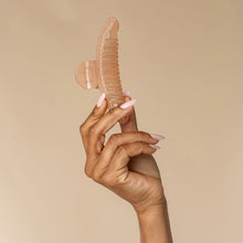 Load image into Gallery viewer, Kitsch - Recycled Plastic Large Arched Clip - Soft Pink
