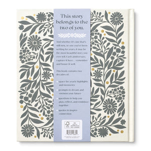 THE STORY OF US An Anniversary Keepsake Book of Years, Days, and Memories
