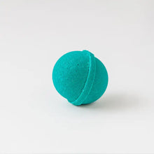 Load image into Gallery viewer, Old Whaling Company - Sea La Vie Bath Bomb
