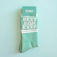 Load image into Gallery viewer, Best Mom Ever Ribbed Crew Socks
