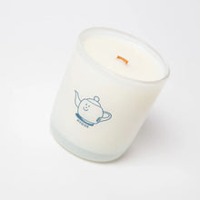 Load image into Gallery viewer, Milkjar - Hygge - Vanilla, Tobacco &amp; Cedar Coconut Soy 8oz Candle
