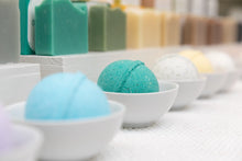 Load image into Gallery viewer, Old Whaling Company - Sea La Vie Bath Bomb
