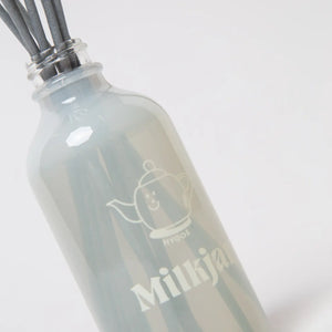 Milkjar - Hygge - Vanilla, Tobacco & Sea Salt 4 oz Reed Diffuser