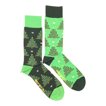 Load image into Gallery viewer, Friday Sock Co. - Men&#39;s Ugly Christmas Knit Socks (Copy)
