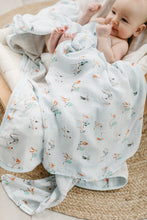Load image into Gallery viewer, Loulou Lollipop Hockey Muslin Swaddle
