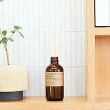 Load image into Gallery viewer, P.F. Candle Co -Teakwood &amp; Tobacco Reed Diffuser
