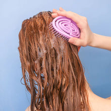 Load image into Gallery viewer, Voesh - Stimulate And Soothing Scalp Massager
