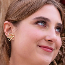 Load image into Gallery viewer, Amano Studio - Daisy Flower Stud Earrings
