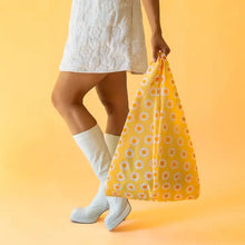 Load image into Gallery viewer, Dreamy Daisy Reusable Bag
