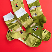 Load image into Gallery viewer, Friday Sock Co. - Women&#39;s Golf Scene Socks
