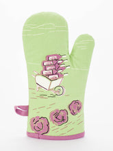 Load image into Gallery viewer, MY FAVORITE SALAD IS WINE OVEN MITT
