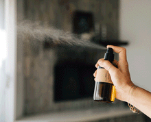 Load image into Gallery viewer, P.F. Candle Co - Teakwood &amp; Tobacco Room &amp; Linen Spray
