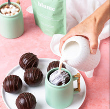 Load image into Gallery viewer, Blume - Mint Cocoa Blend

